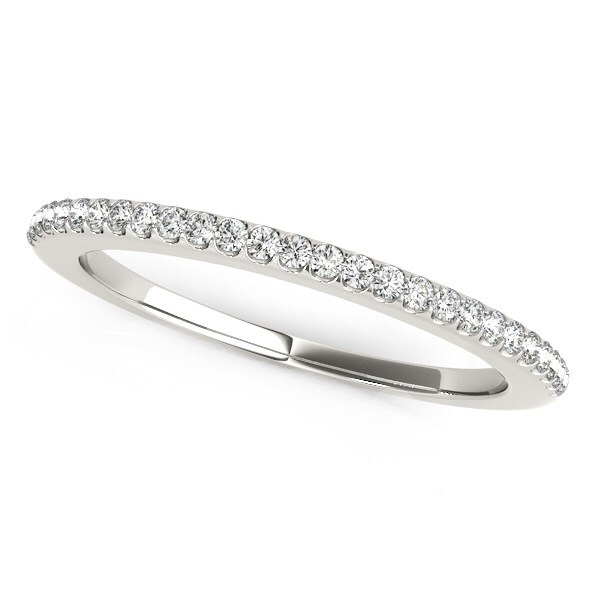14k White Gold Pave Scallop Setting Diamond Wedding Band (1/8 cttw) 14k White Gold Pave Scallop Setting Diamond Wedding Band (1/8 cttw)